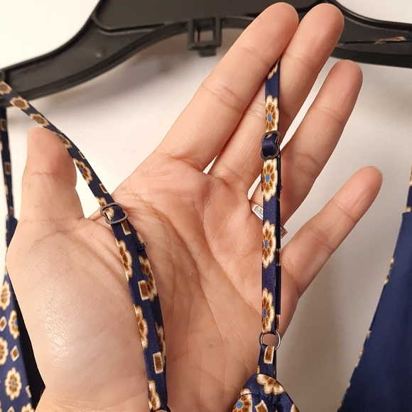 L'AGENCE Gabriella Tank Camisole Spaghetti Silk Medieval Blue Bisque XS - Picture 9 of 13